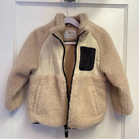 Fleece jacket with denim pocket - Picture 2 of 5